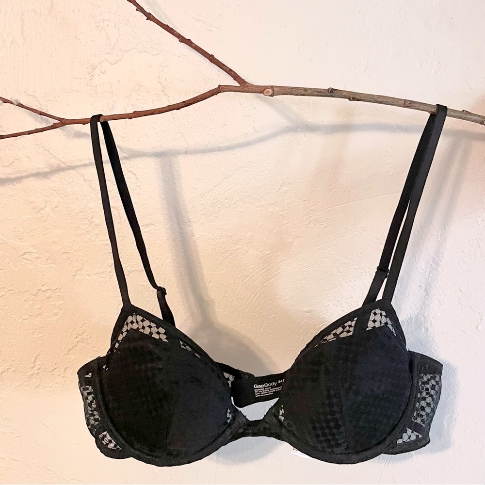 34B | Gap body Black Demi Bra